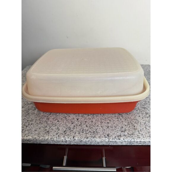 Tupperware Large Season N Serve  Meat Marinade Paprika Red #1294-7 - Picture 1 of 4